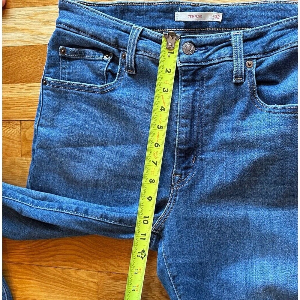 Levi’s 726 Flare Jeans Women’s Size 32x29 Dark Wash High Rise Slim Fit 5… - Picture 7 of 8